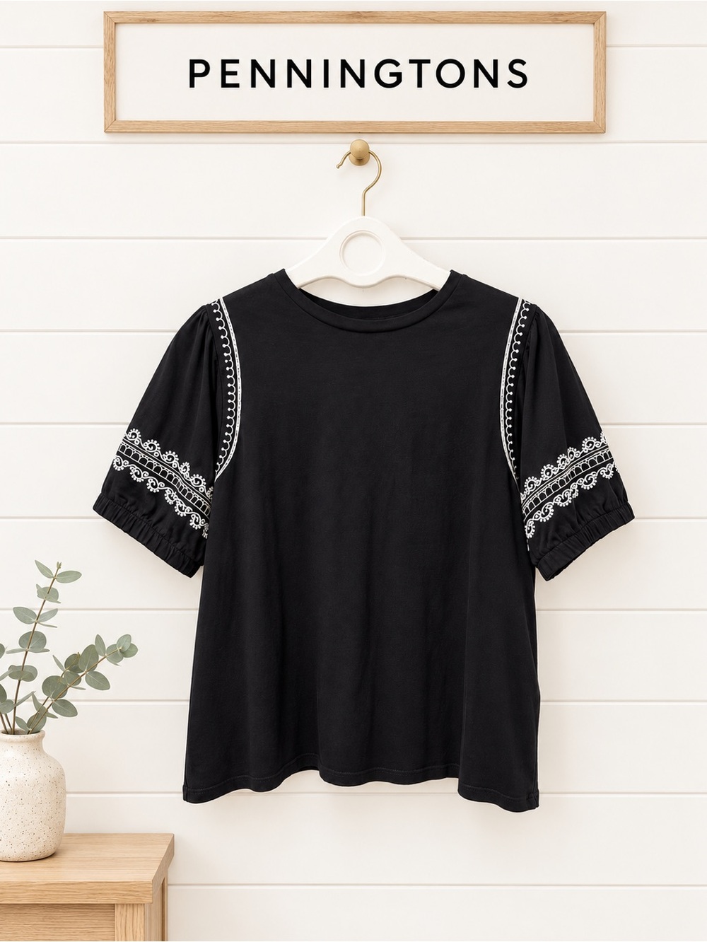 PENNINGTONS Black Embroidered Puff Sleeve Top 1X